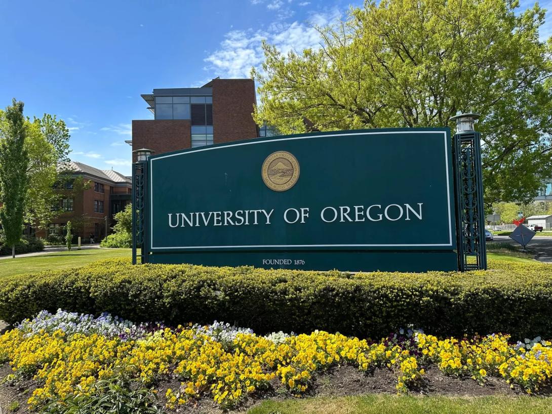 University of Oregon Sign